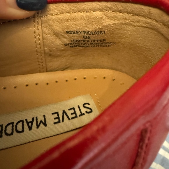 Steve Madden Ridley Red Loafer worn once size 6 - Picture 2 of 4